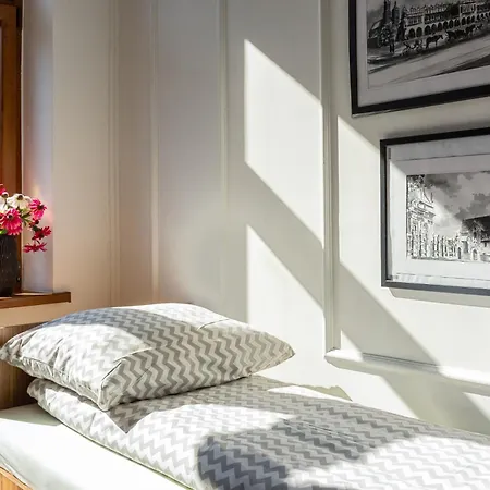 Tuz Przy Wawelu Apartamento Cracovia