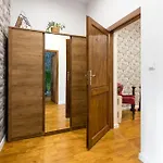 Tuz Przy Wawelu Kraków