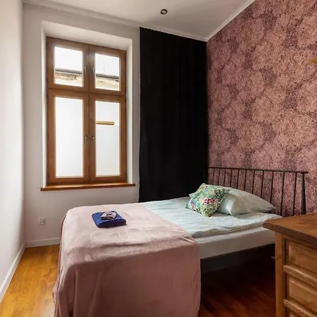 Tuz Przy Wawelu Apartmán *