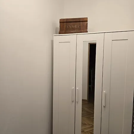 Tuz Przy Wawelu Apartment